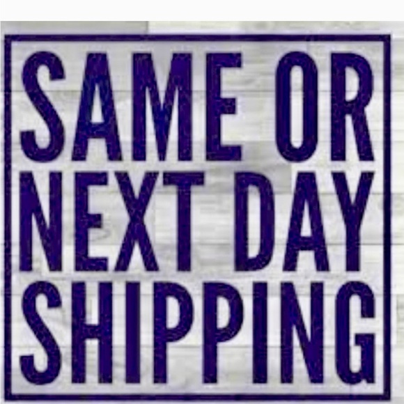 2 Hair Clips same Heart Designs - Picture 6 of 6